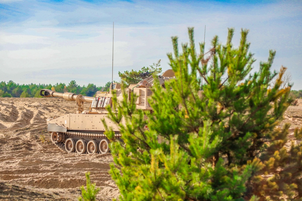 eFP Battle Group Poland's Bull Battery, Charging The Distance.