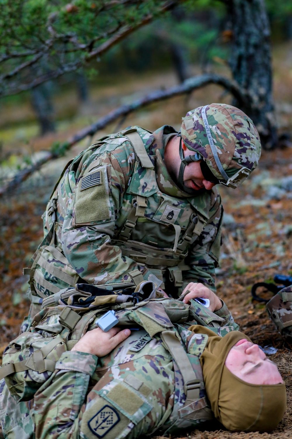 2-174 ADA Avengers train alongside battlefield Angels