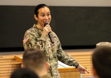 Senior U.S. Africa Command leader visits intelligence Soldiers