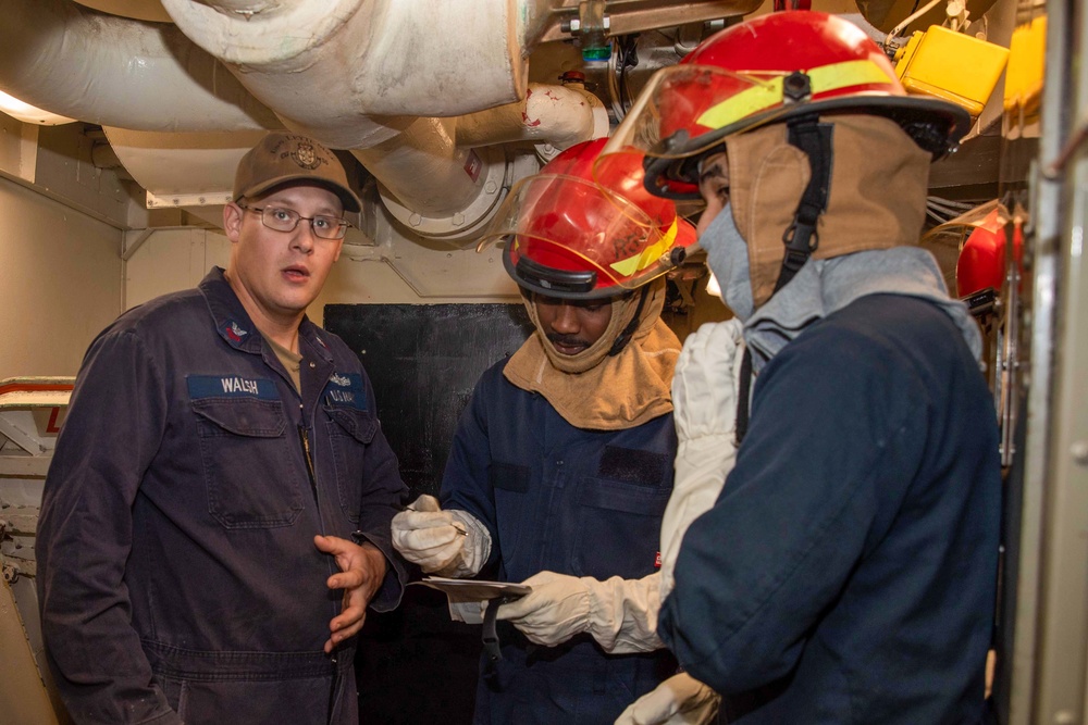 USS Leyte Gulf (CG 55) Daily Operations