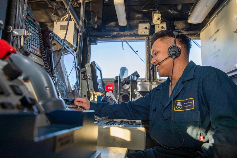 USS Leyte Gulf (CG 55) Daily Operations