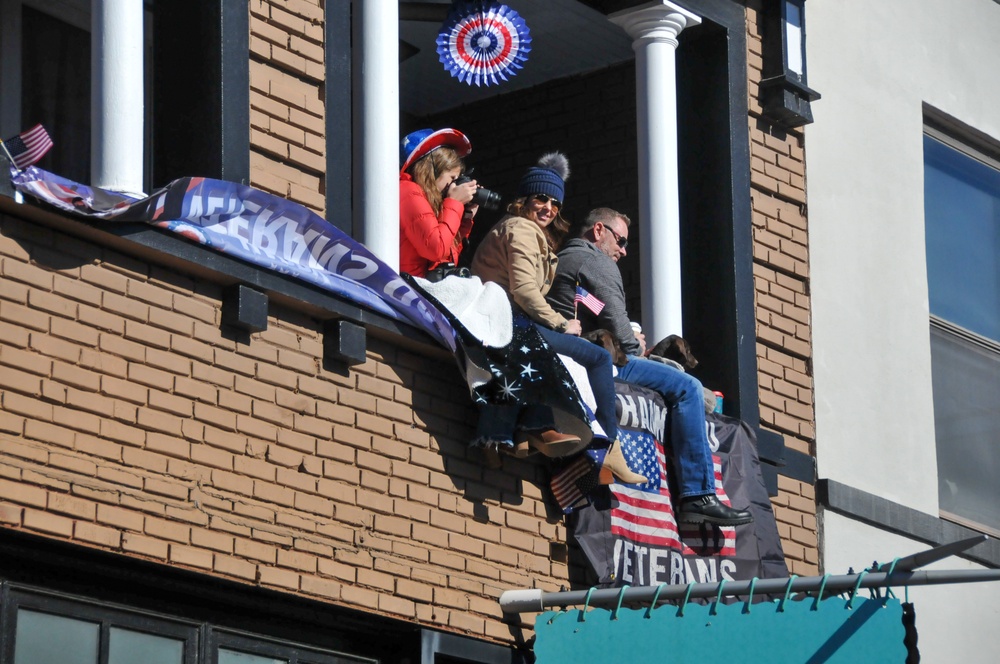 Leavenworth Veterans Day parade 2022