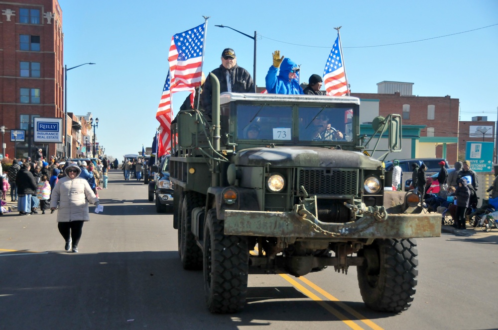 Leavenworth Veterans Day parade 2022