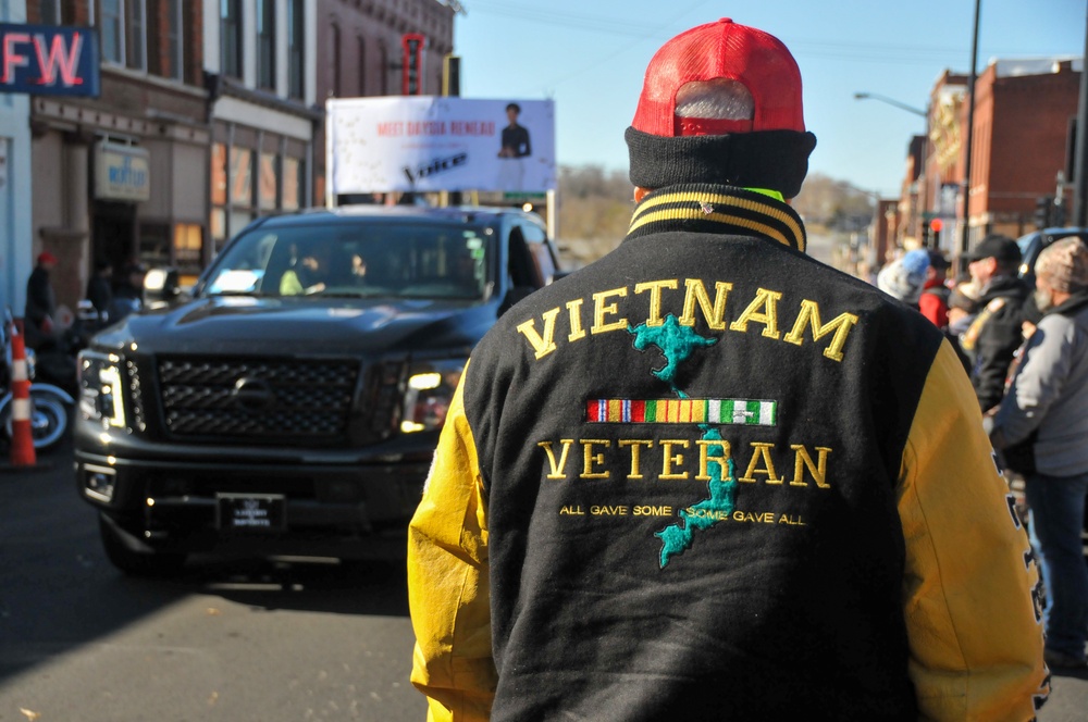 Leavenworth Veterans Day parade 2022