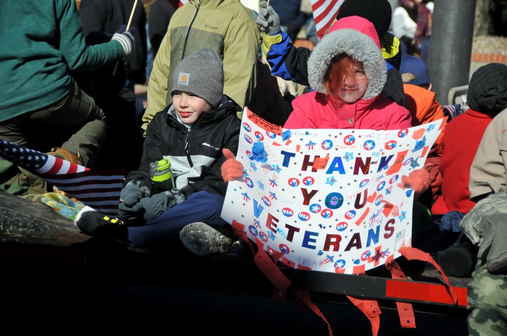 Leavenworth Veterans Day parade 2022