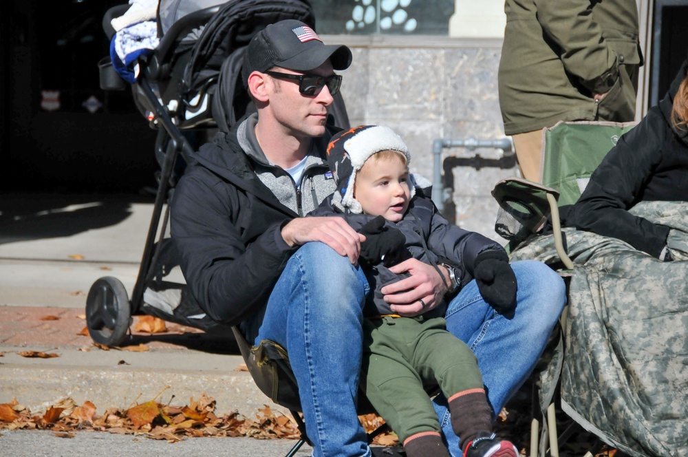 Leavenworth Veterans Day parade 2022