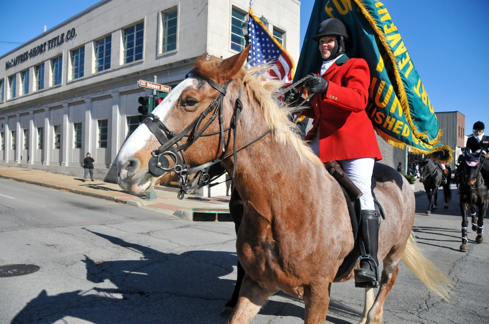 Leavenworth veterans day parade