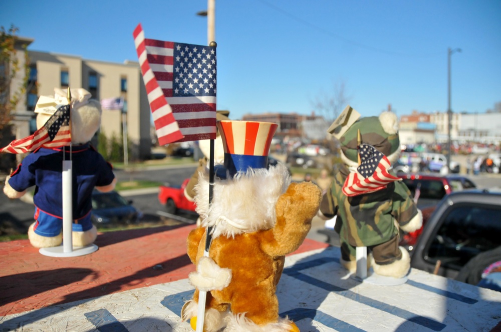 Leavenworth Veterans Day parade 2022