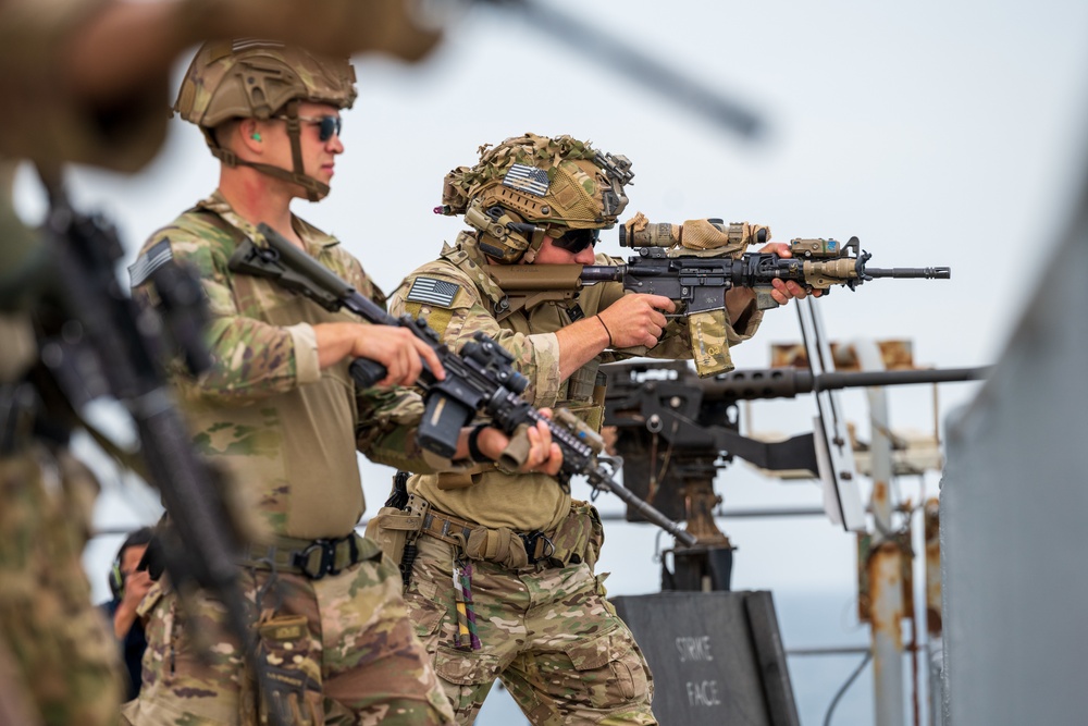First Brigade Combat Team, 10th Mountain Division, travel to USS Lewis B. Puller to conduct marksmanship at sea