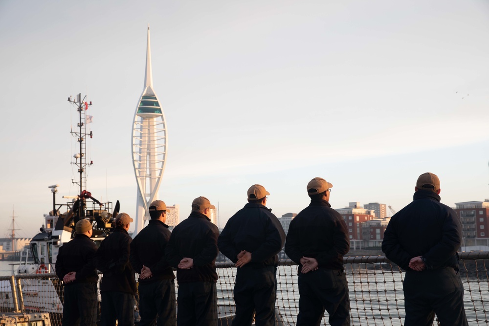 Thomas Hudner arrives in Portsmouth