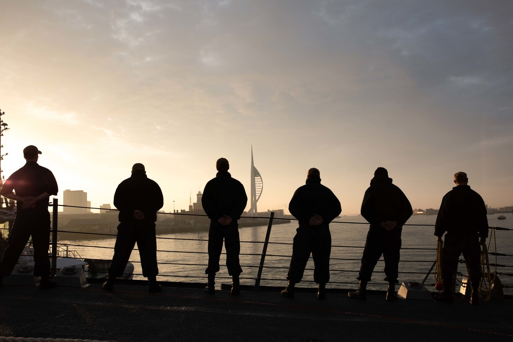 Thomas Hudner arrives in Portsmouth