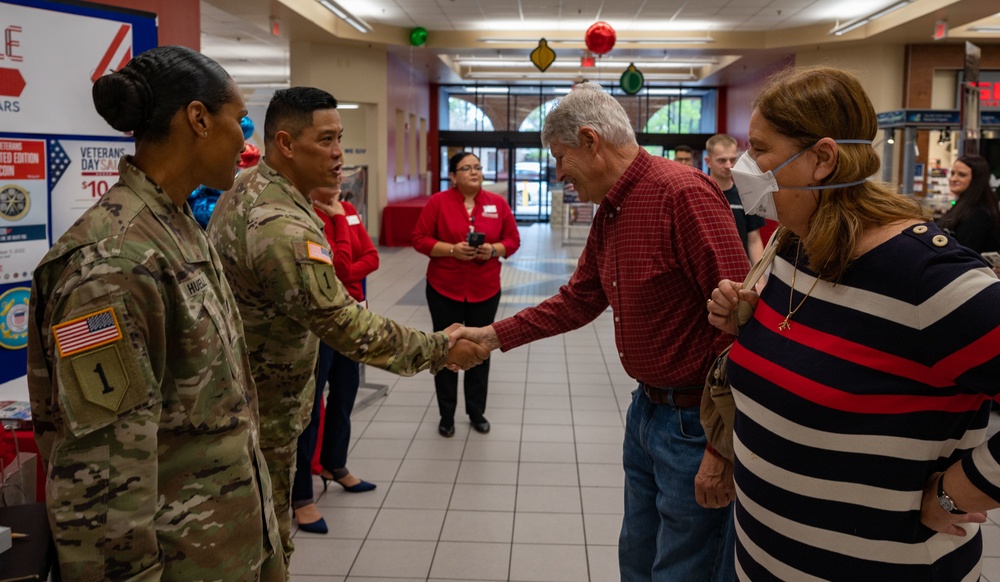 733d MSG command team honors veterans