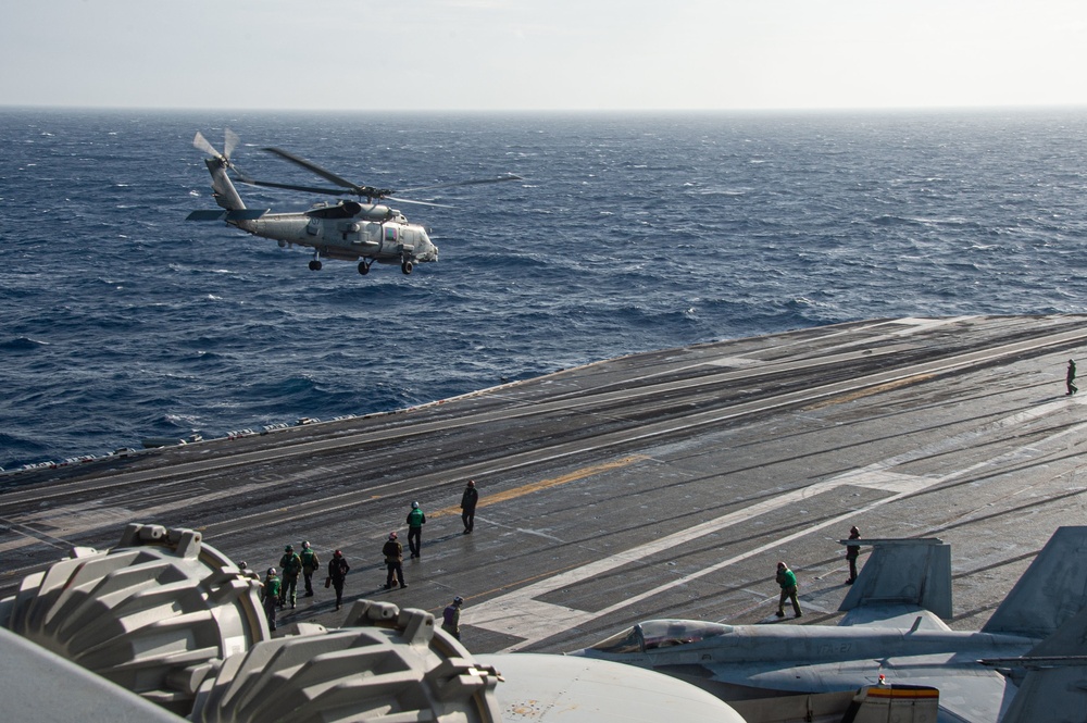 USS Ronald Reagan (CVN 76) greets Distinguished Visitors