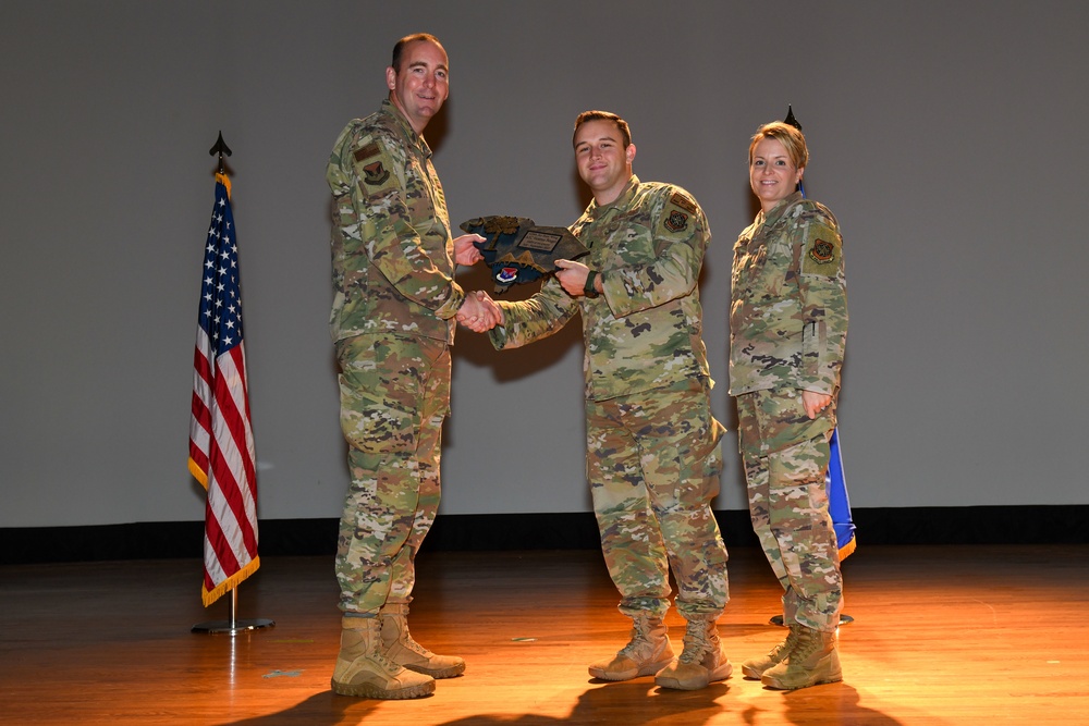 628th ABW Airmen receive quarterly awards