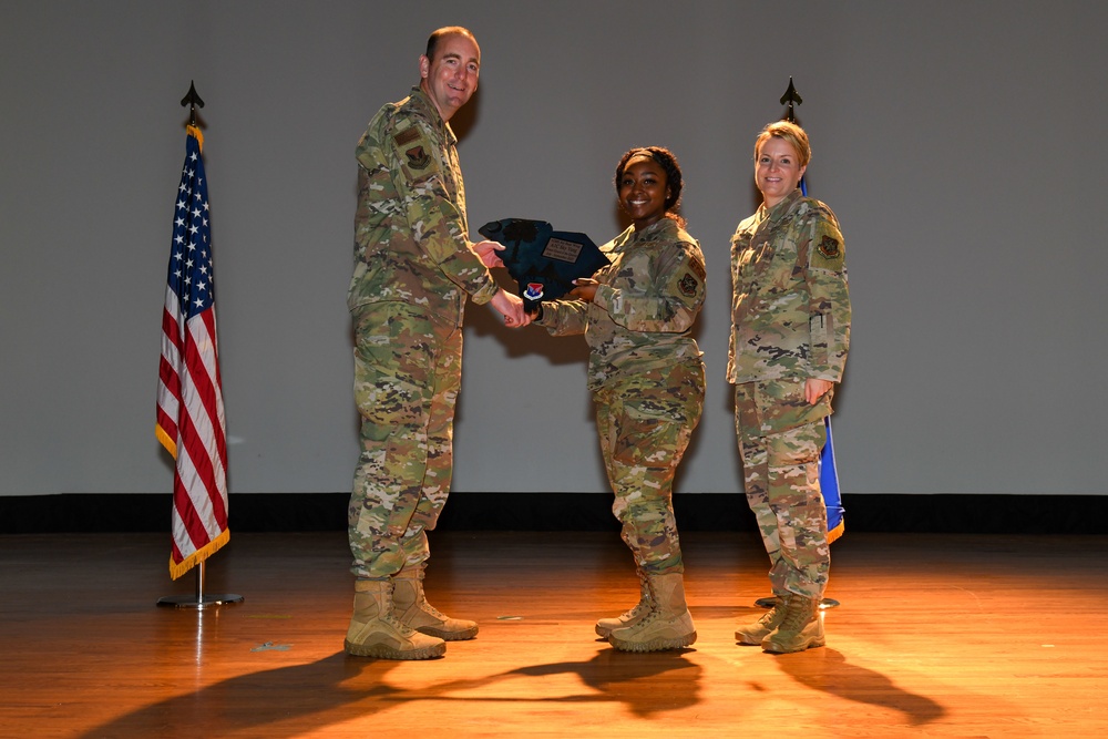 628th ABW Airmen receive quarterly awards