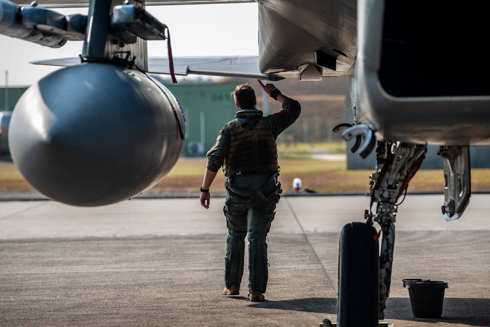 Tsuiki Air Base ATR in action