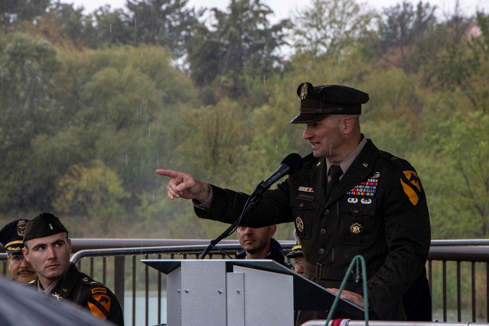 First Team Honors Veterans at Dallas-Fort Worth National Cemetery