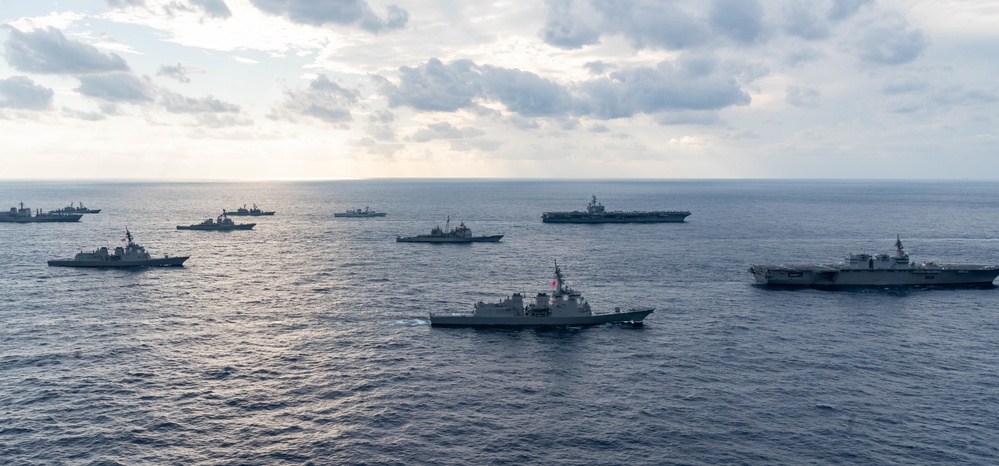 USS Ronald Reagan (CVN 76) conducts a multinational Photo Exercise during Keen Sword 23