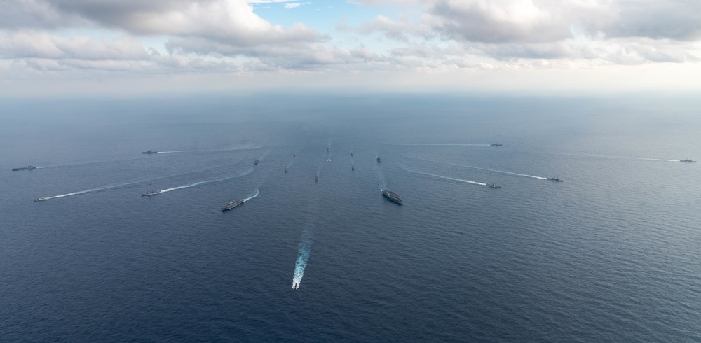 USS Ronald Reagan (CVN 76) conducts a multinational Photo Exercise during Keen Sword 23