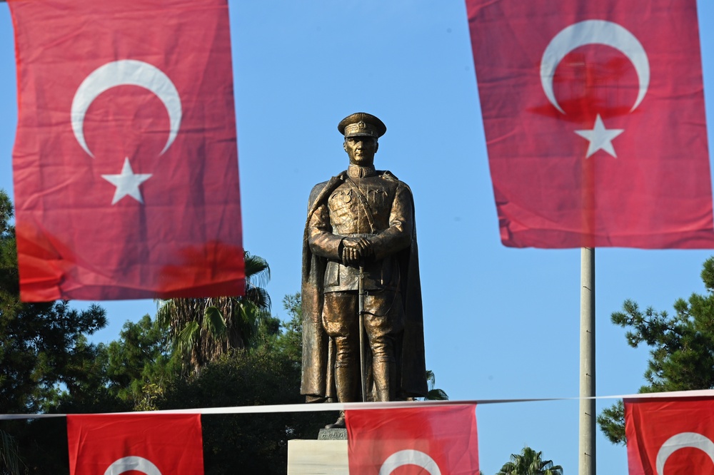 A Pause for Atatürk, founder of the modern-day Republic of Türkiye