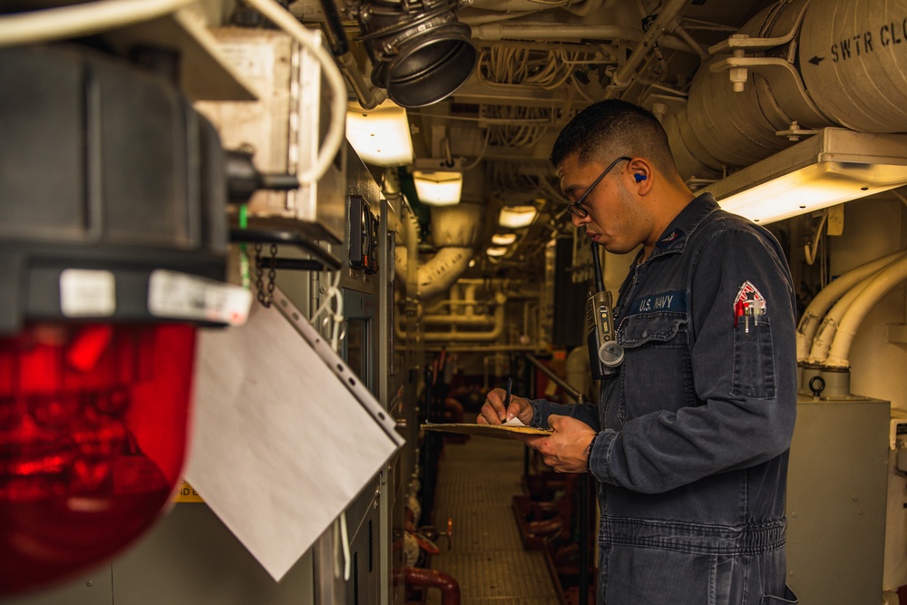 USS Paul Ignatius (DDG 117) Sailors Conduct Daily Operations