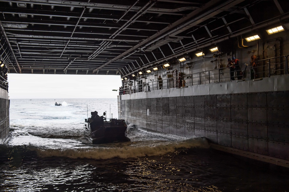 Amphibious Assault Vehicle and Combat Ready Raiding Craft Operations aboard USS New Orleans November 9, 2022