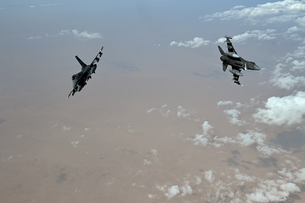 77th Fighter Squadron conducts presence patrols in CENTCOM AOR