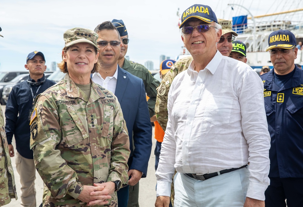 Distinguished visitors take a tour of hospital ship USNS Comfort during Continuing Promise 2022