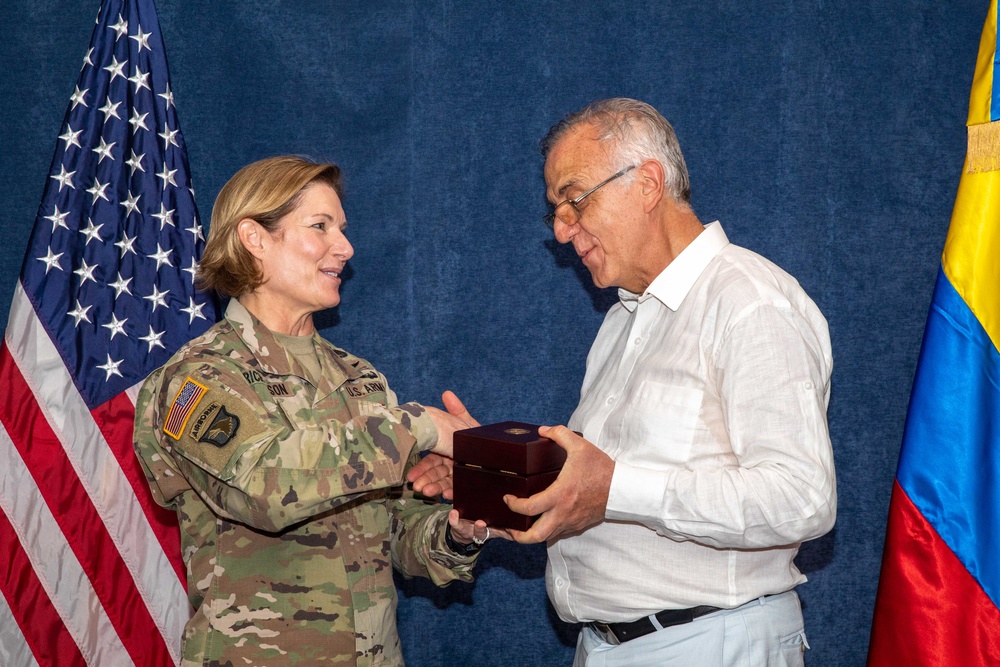 Distinguished visitors take a tour of hospital ship USNS Comfort during Continuing Promise 2022