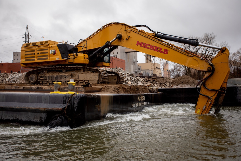 Florence bedrock removal project on Missouri River