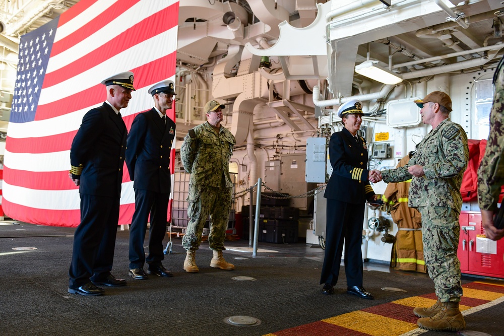 Vice Adm. Kitchener welcomes USS Zumwalt crew home