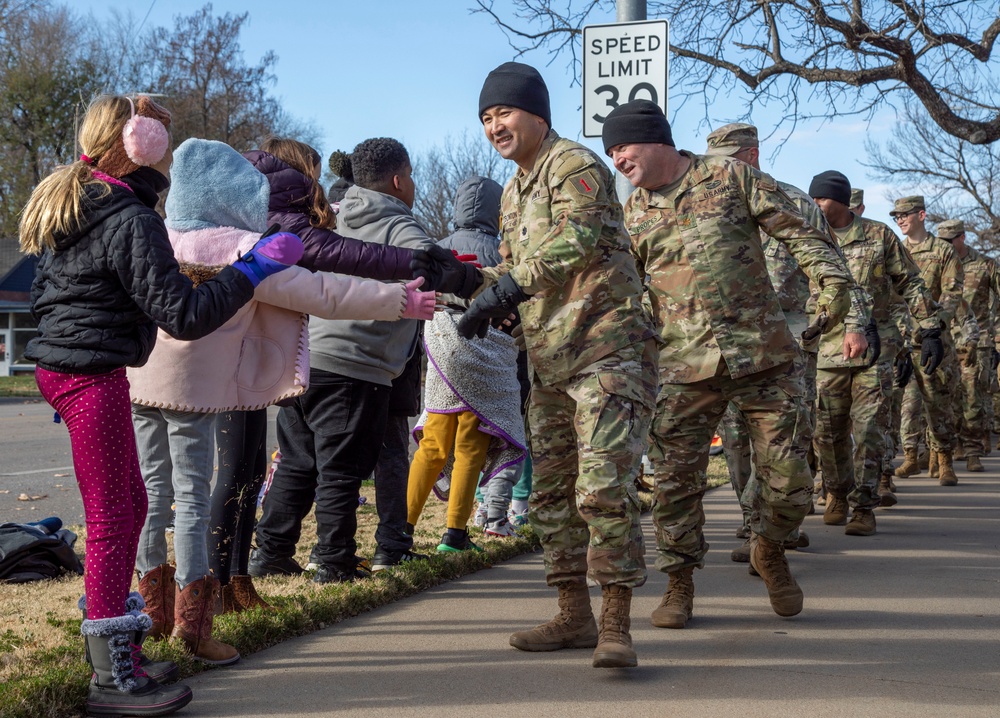 1ID Participates in Manhattan, KS Veterans Day Parade