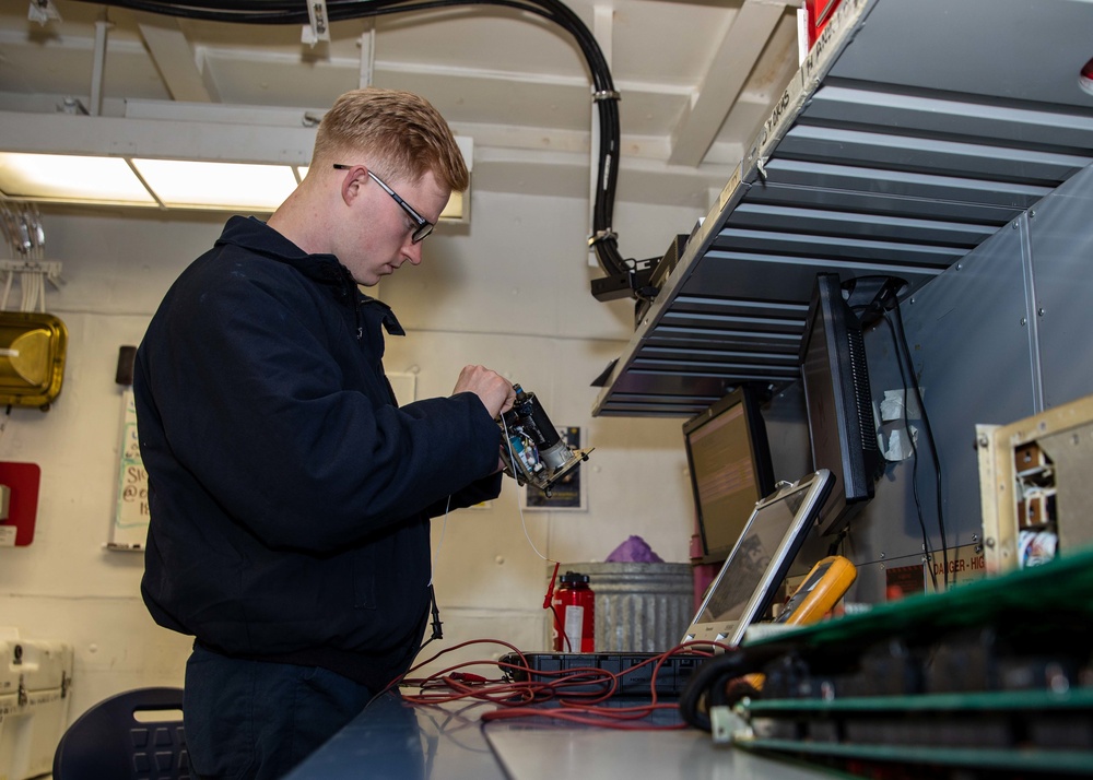 Daily operations aboard USS George H.W. Bush (CVN 77)