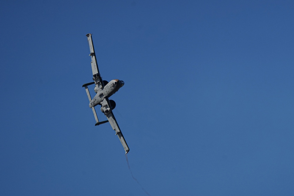 Blue Angels fly the homecoming air show in Pensacola