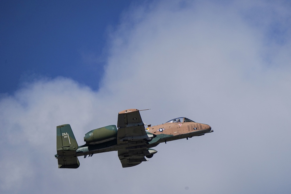 Blue Angels fly the homecoming air show in Pensacola