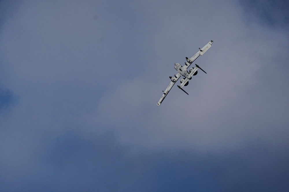 Blue Angels fly the homecoming air show in Pensacola