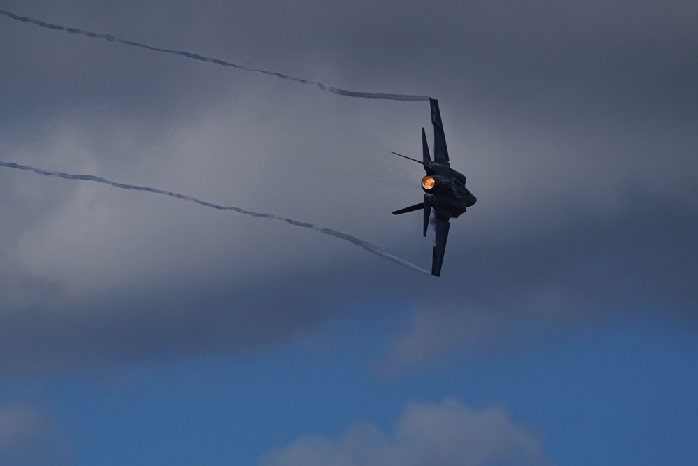 Blue Angels fly the homecoming air show in Pensacola