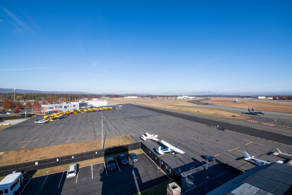 104FW and Westfield-Barnes Regional Airport prepare for snow removal