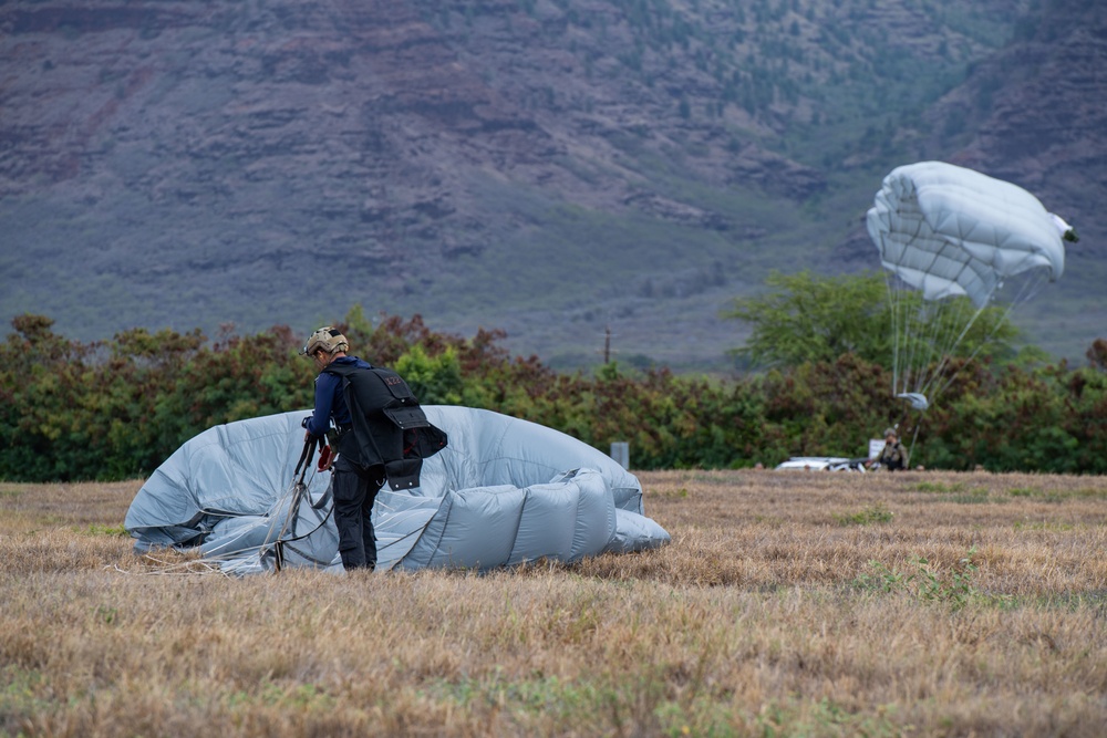 Pacific Missile Range Facility (PMRF) Conducts Paratrooper Training