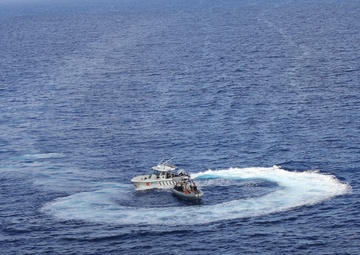 USS Milwaukee and Dominican Navy Work Together in Bilateral Maritime Interdiction Exercise