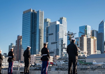 USS Arlington departs New York City