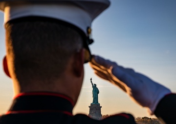 USS Arlington departs New York City