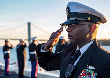 USS Arlington departs New York City