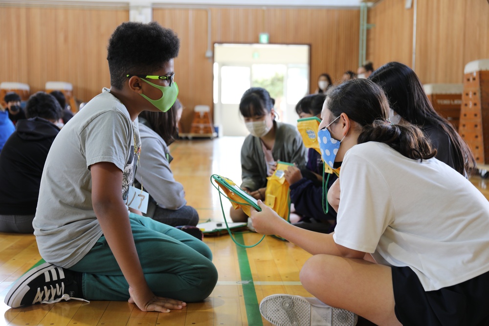 Arnn students visit local school, enhance friendship through cultural exchange event