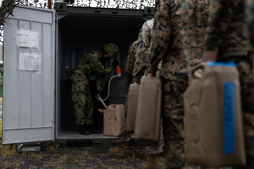 Keen Sword 23: U.S. Marines and JGSDF Members conduct a bilateral refuel