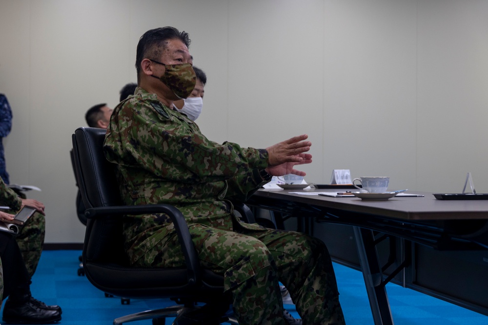 USFJ and JGSDF leaders meet during KS23