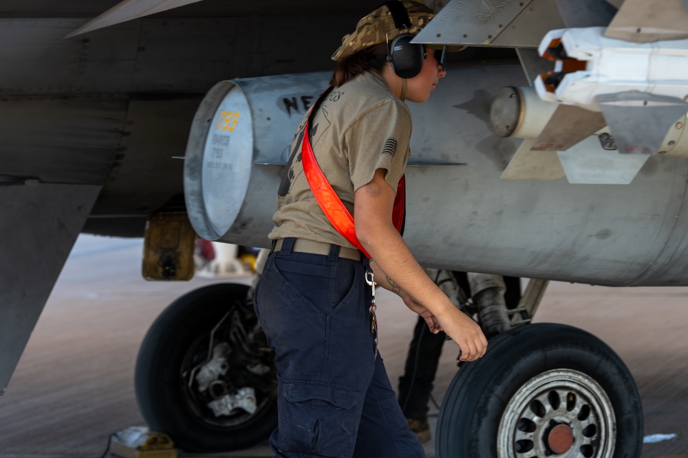 77th EFGS conduct F-16 flight recovery operations