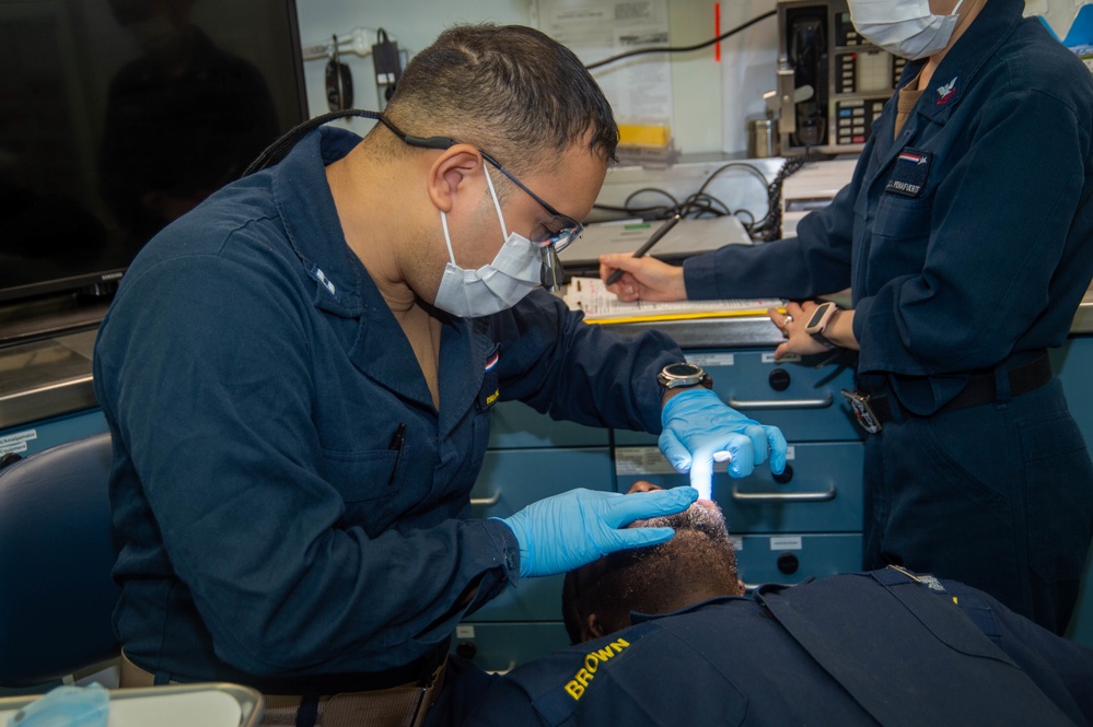 USS Ronald Reagan (CVN 76) Dental Office