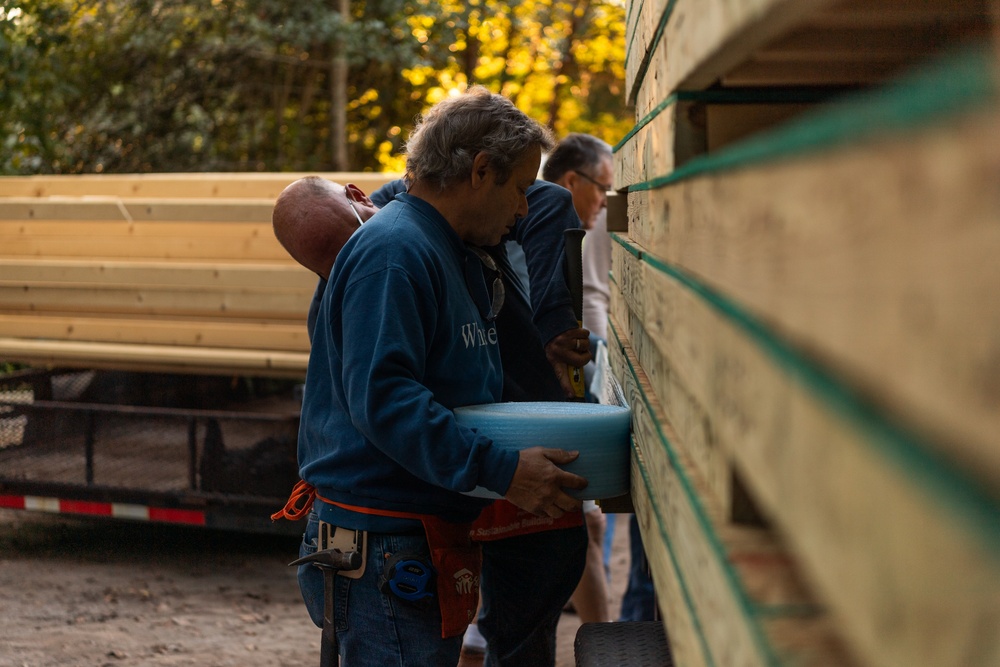Airmen volunteer with local Habitat for Humanity