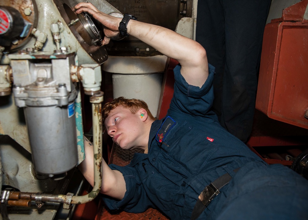 Daily operations aboard USS George H.W. Bush (CVN 77)